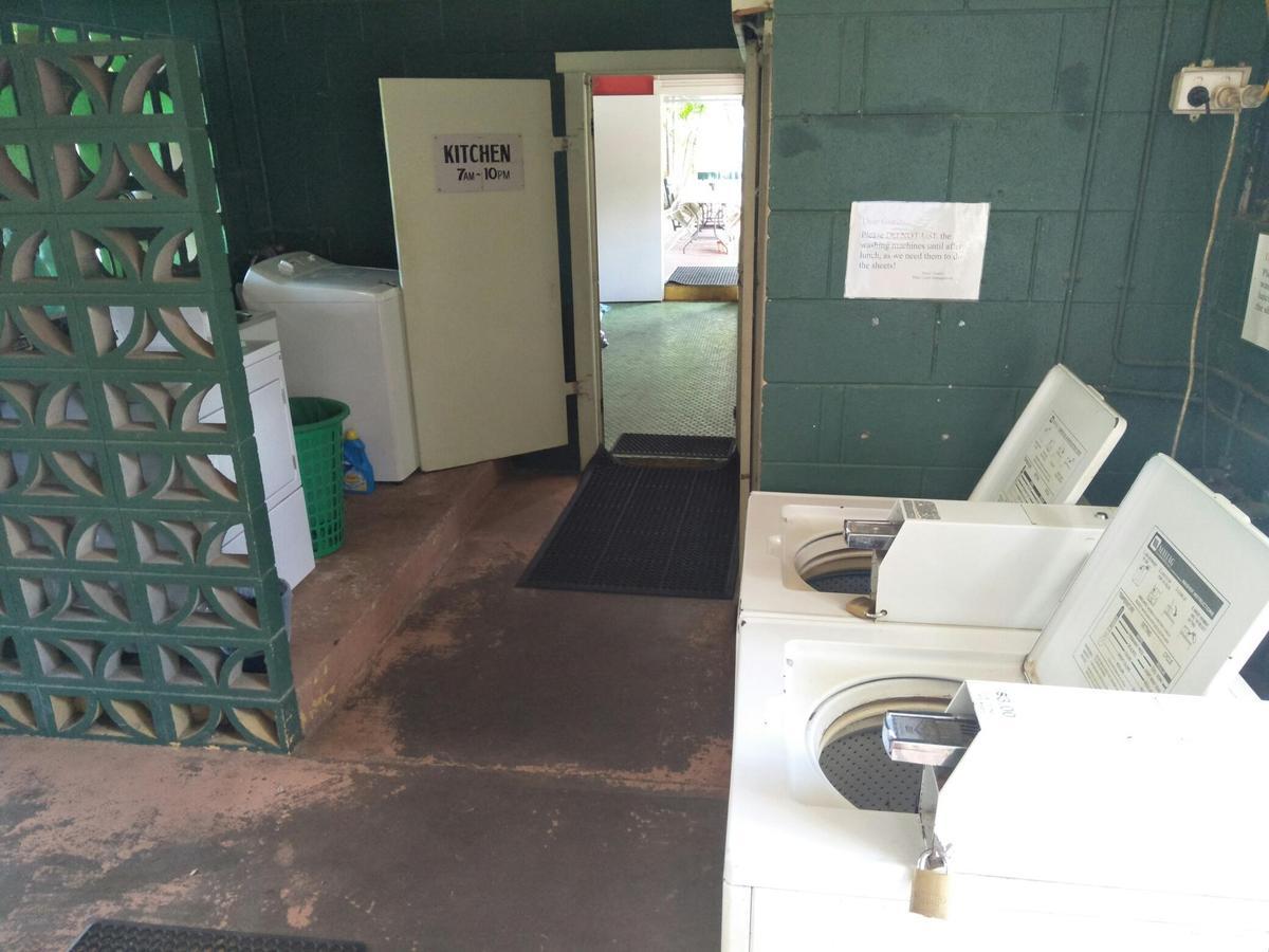 Palm Court Backpackers Hostel แคทเทอรีน ภายนอก รูปภาพ