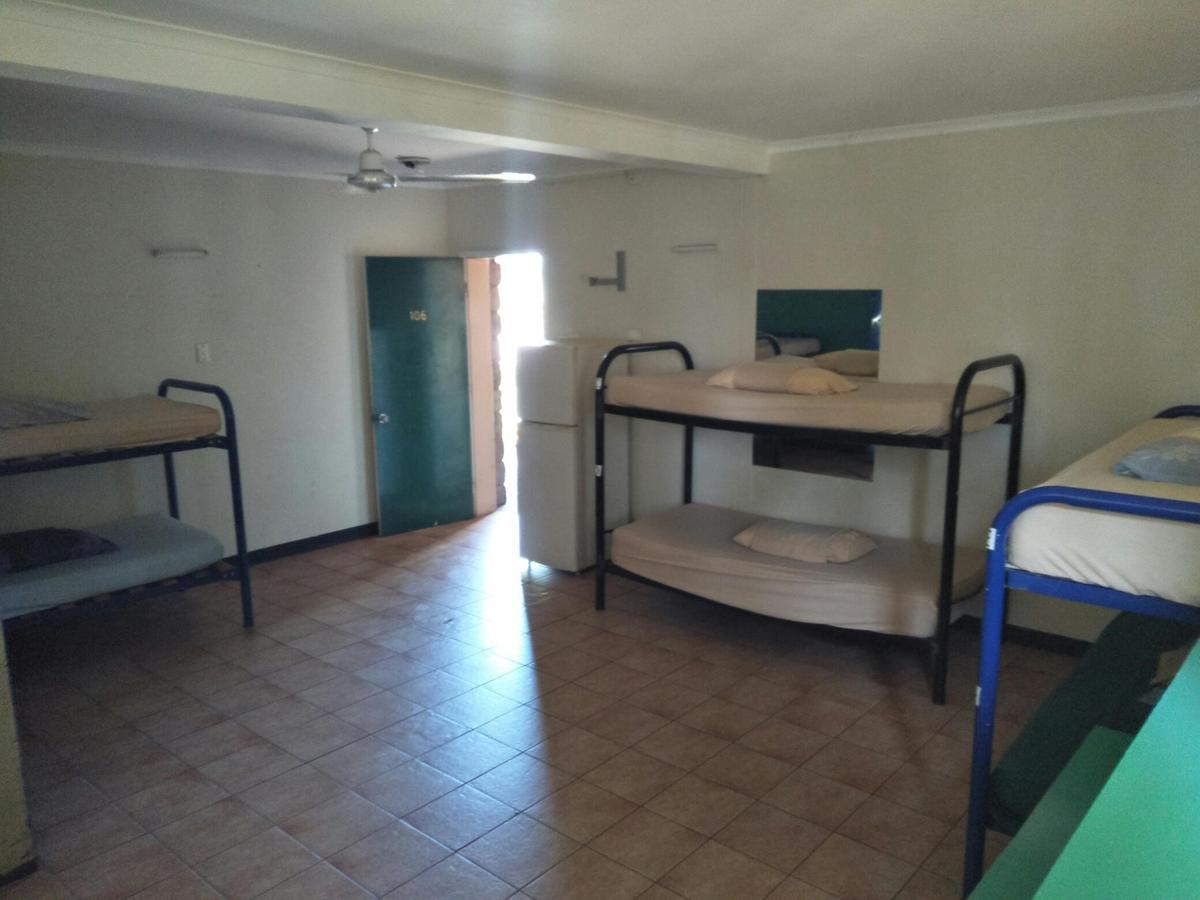 Palm Court Backpackers Hostel แคทเทอรีน ภายนอก รูปภาพ