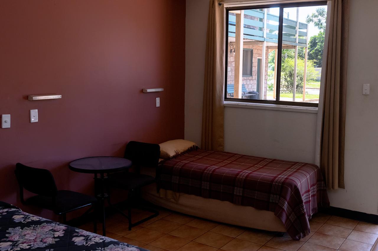 Palm Court Backpackers Hostel แคทเทอรีน ภายนอก รูปภาพ