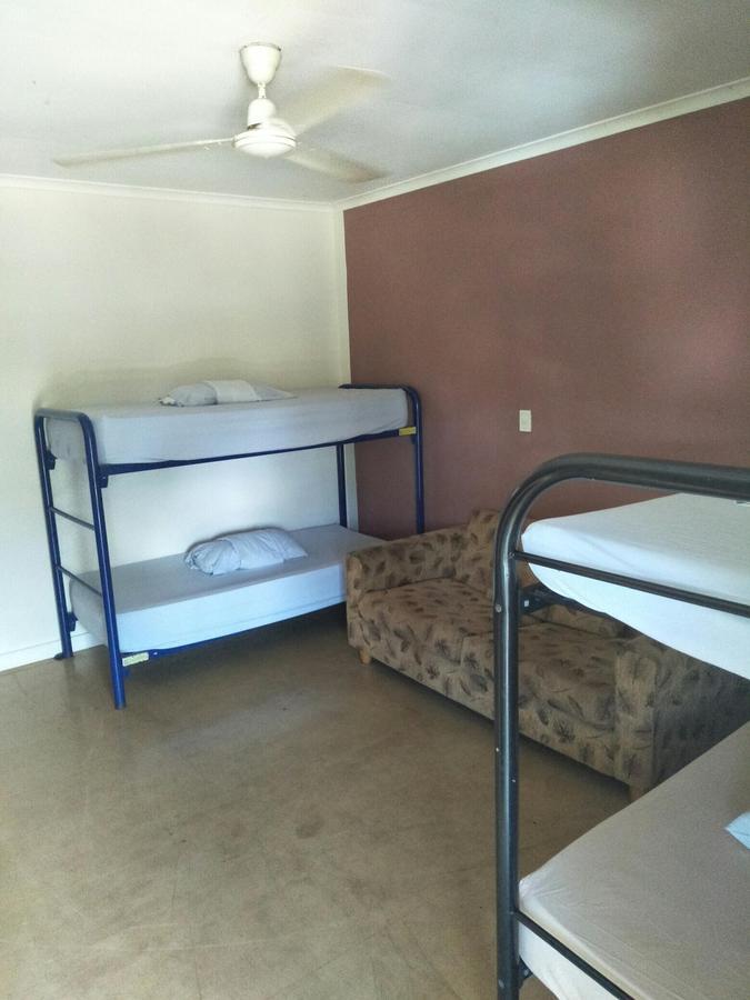 Palm Court Backpackers Hostel แคทเทอรีน ภายนอก รูปภาพ